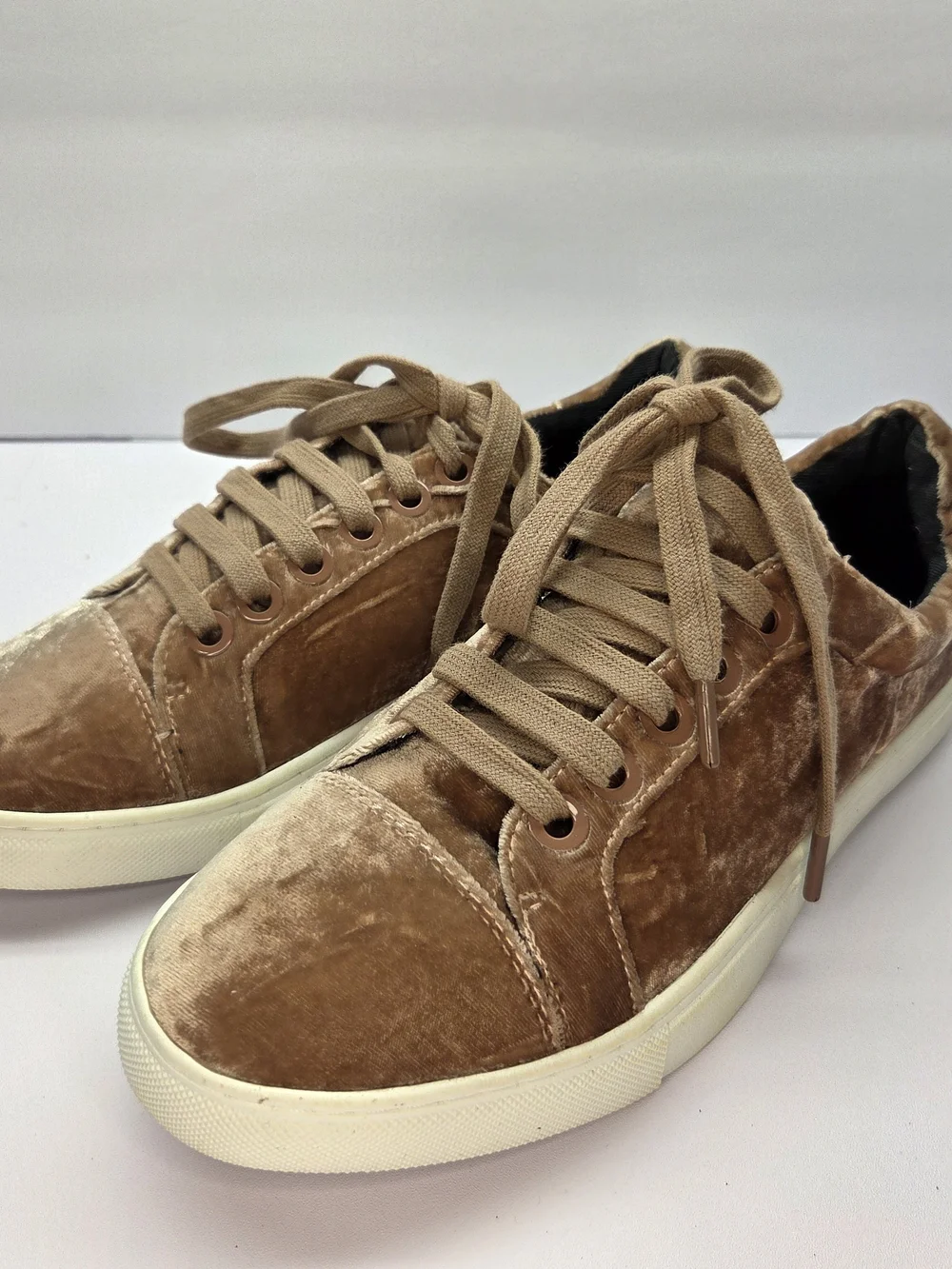 Rebecca Minkoff Bleecker Too Crushed Velvet Sneakers – Blush/Rose Size 8.5 New